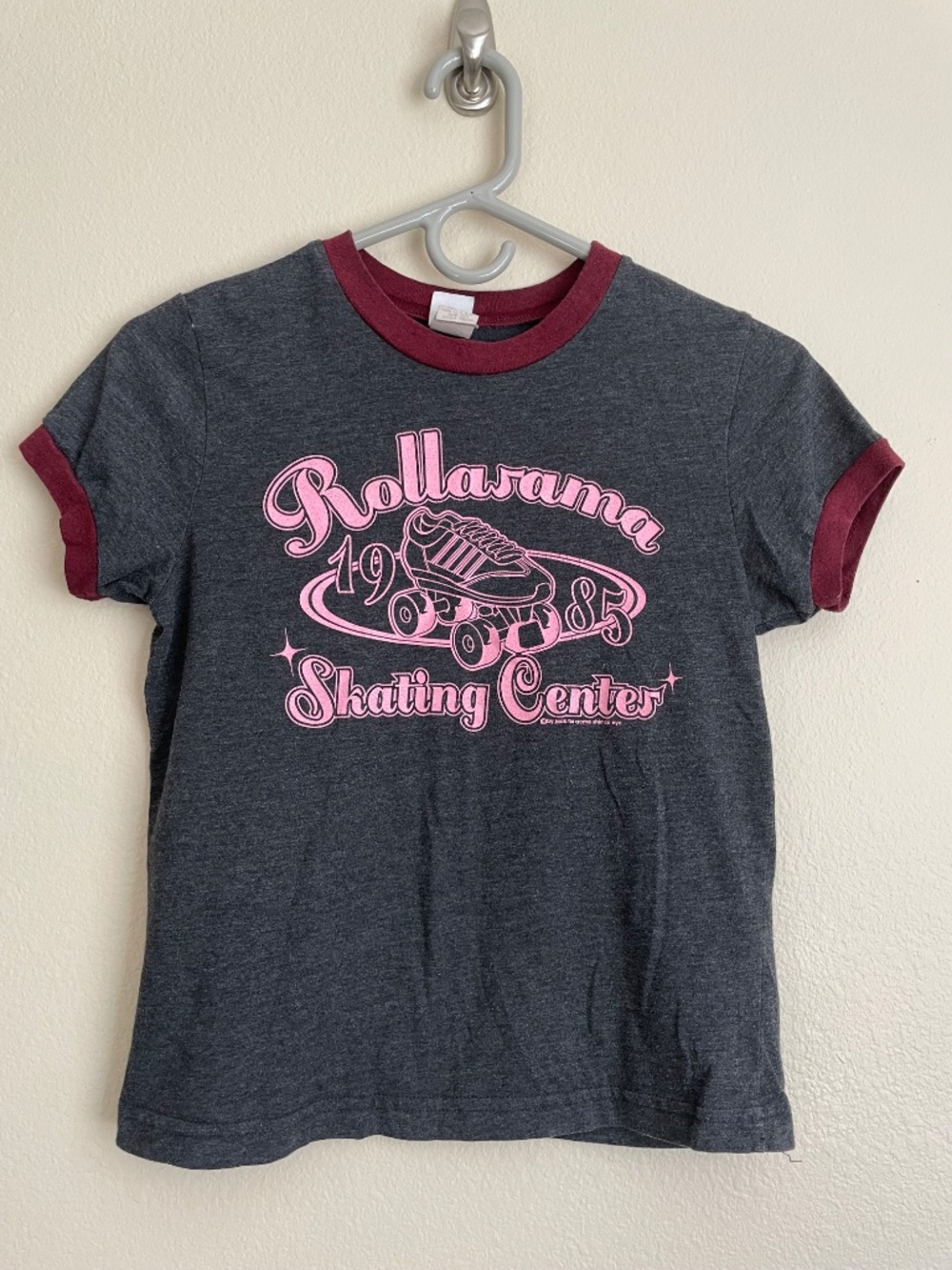 Vintage 1980s Rollerskating T-Shirt Ringer Tee Rollerama 1985 Medium Acme NYC